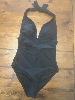 Cupshe Black Halter Ruched One-Piece Swimsuit